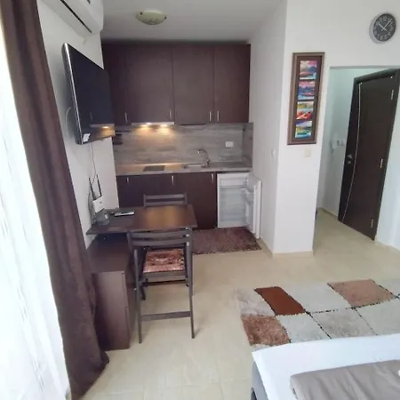 Comfy Pomorie